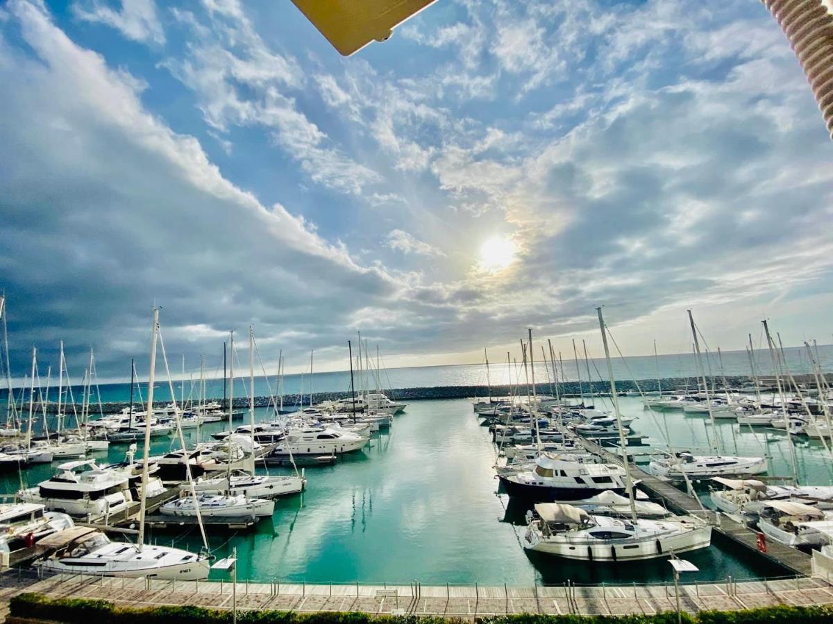 Civiconovantatre - New B&B San Vincenzo Exteriér fotografie