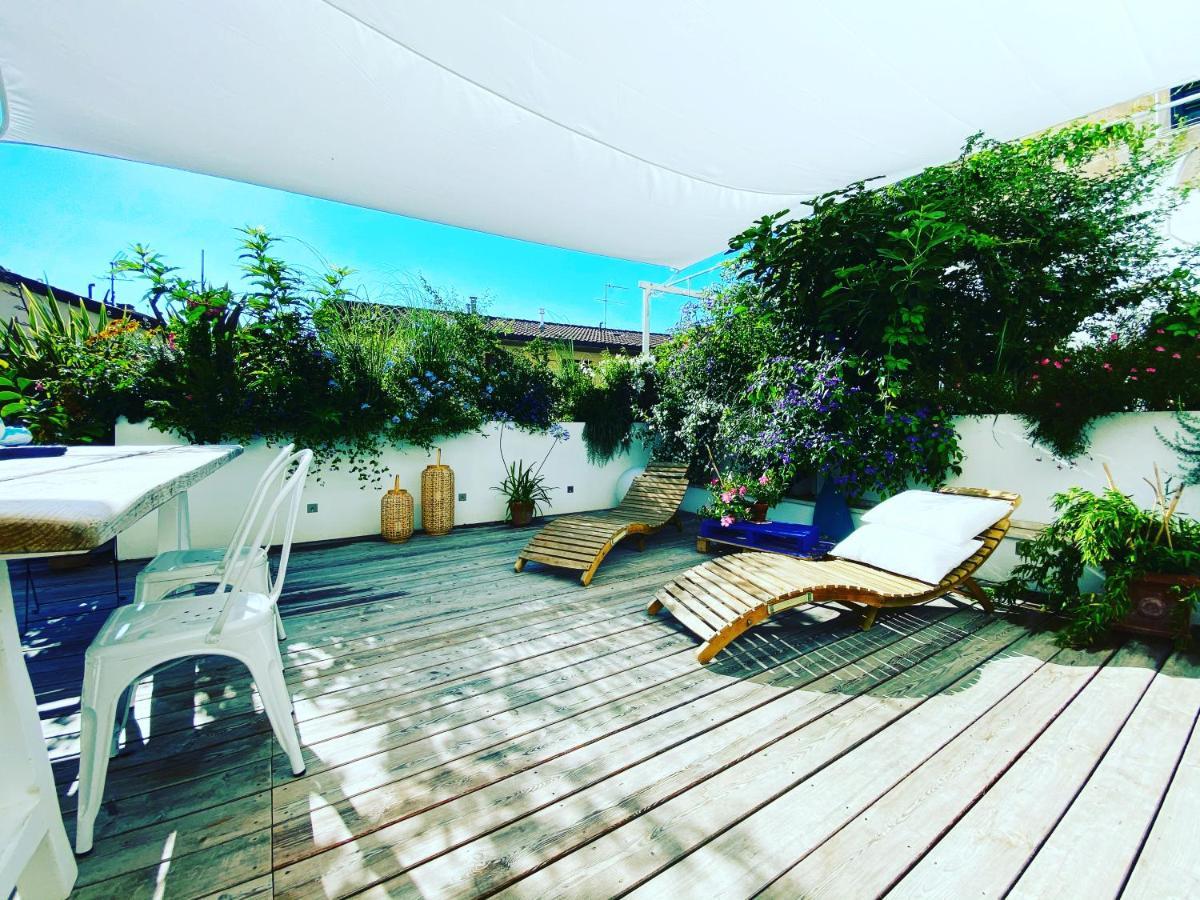 Civiconovantatre - New B&B San Vincenzo Exteriér fotografie